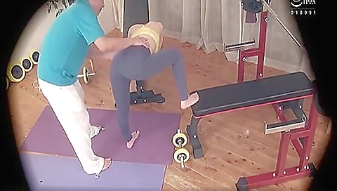 Impok requ in my room with aley