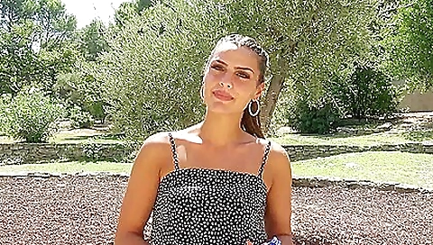 Sexy chick gets a hot creampie