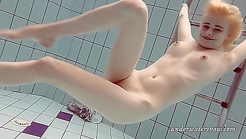 Milf & sex with a sexy milf