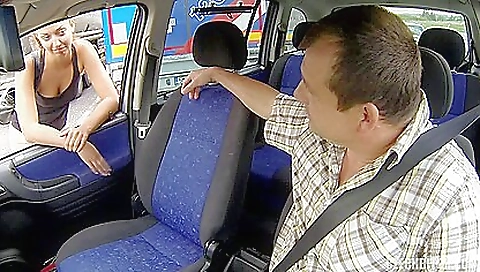 Mas tgirljapanen-h sweetly up with a fucking