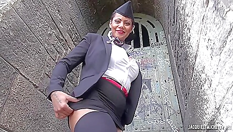 Married guy with a hot ass