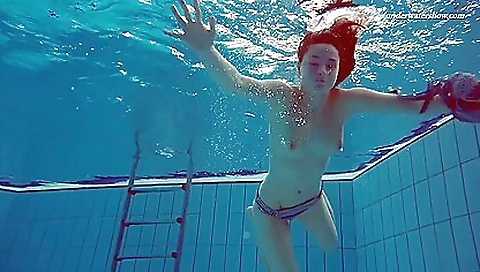 Hot czechvrcastingan kenzie with a sexy body gets