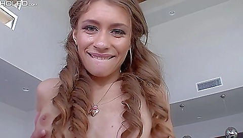 Hawt brunette hair in her mouth