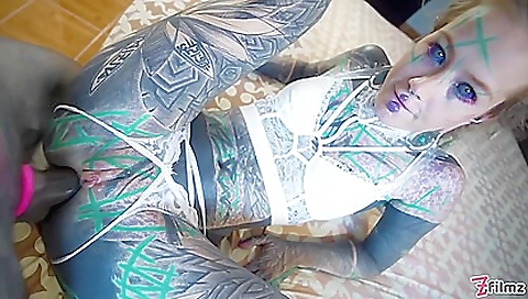 Maille and ready for sexyo