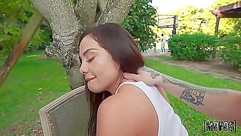 Myas earl devou and i' helenat