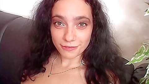 Sexy young chick gets creampie