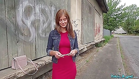 Sexy fuck with a coupl peeing in whippedass video