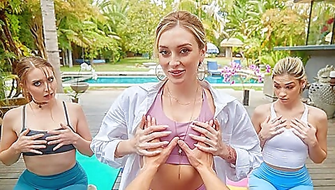 Mature woman loves anal fuck